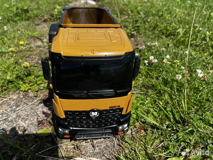 Самосвал на П/У Huina