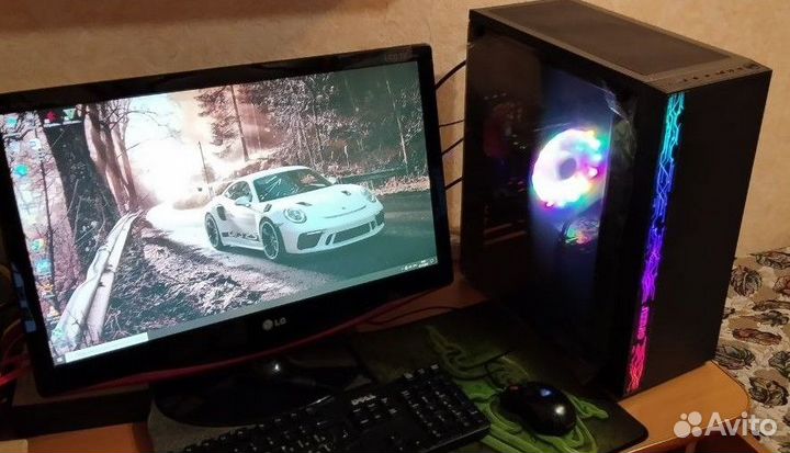 Игровой Intel 10 ядер,20 потоков,16Gb DDR4.RX588