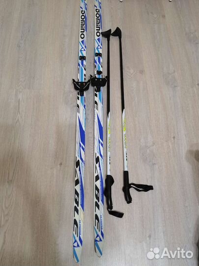 Лыжи, палки, ботинки