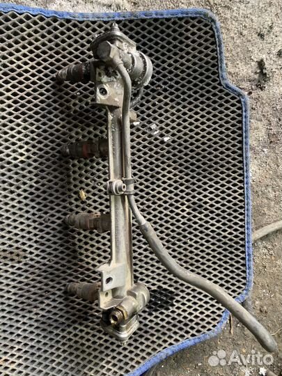 Топливная рампа W210 2.3 M111