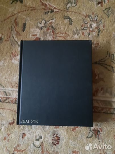 Книга о моде. The fashion book. На английском