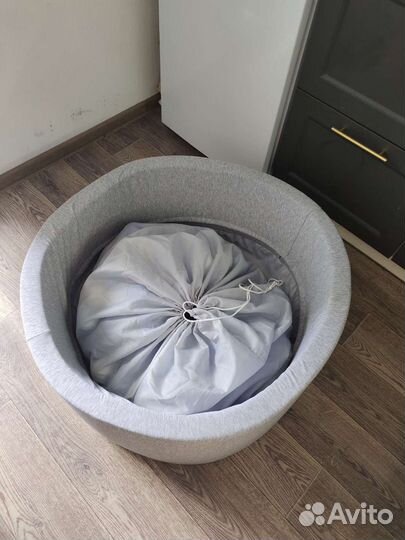 Детский сухой бассейн с шариками