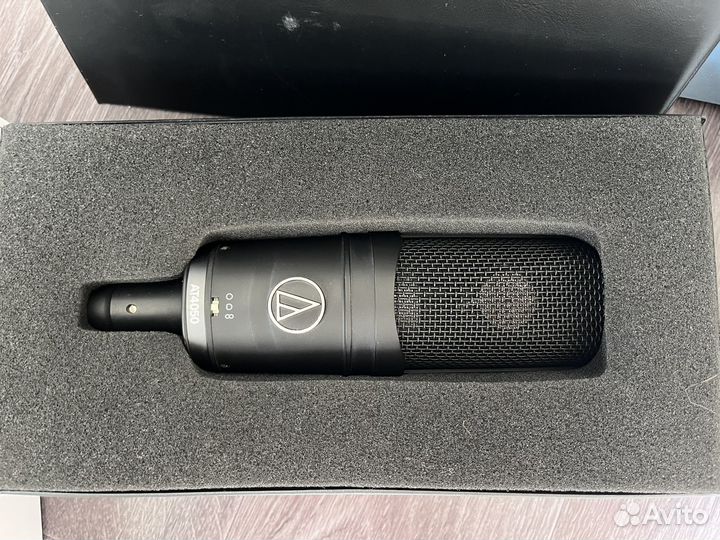 Студийный микрофон audio technica AT4050