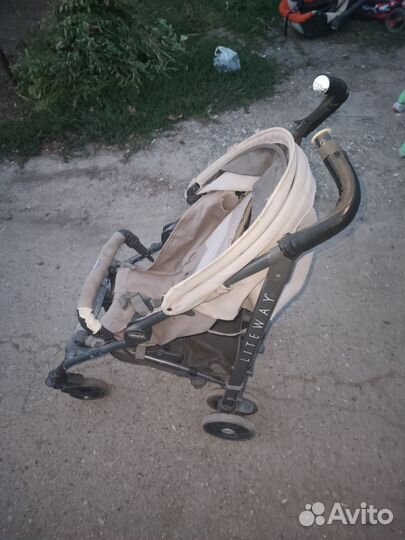 Прогулочная коляска