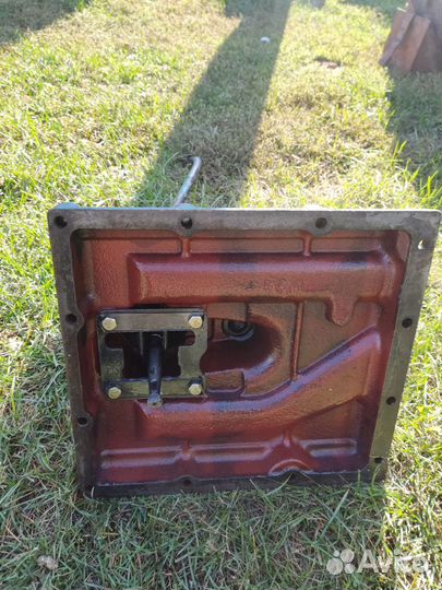 Крышка кпп мтз