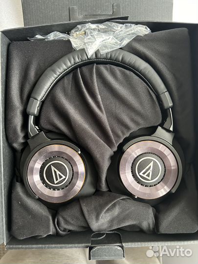 Наушники Audio-Technica ATH-WS1100iS Новые