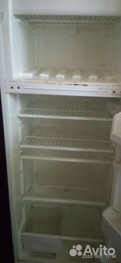 Холодильник Stinol-110er