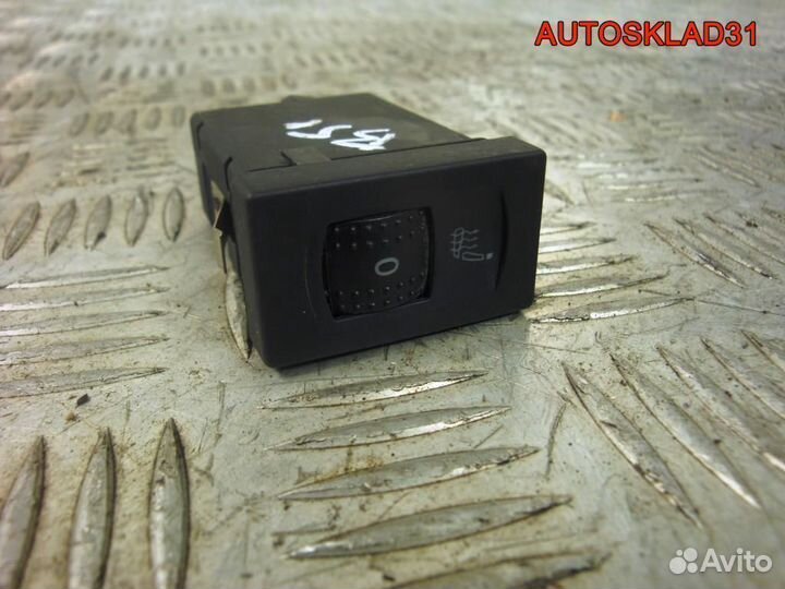 Кнопка обогрева сидений VW Passat B5 3B0963564C