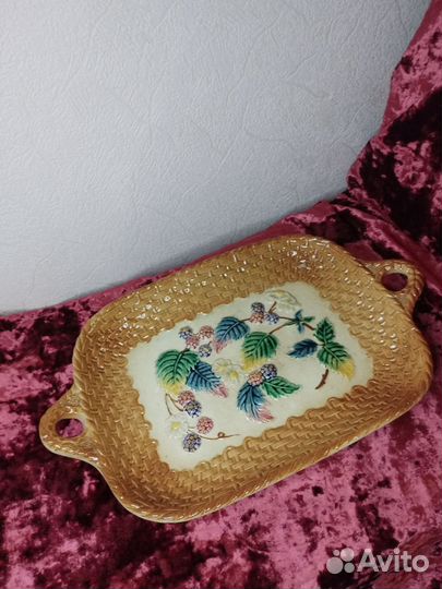 Поднос Ежевика Кузнецов