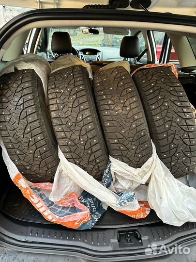 Bridgestone Blizzak Spike-02 185/65 R15