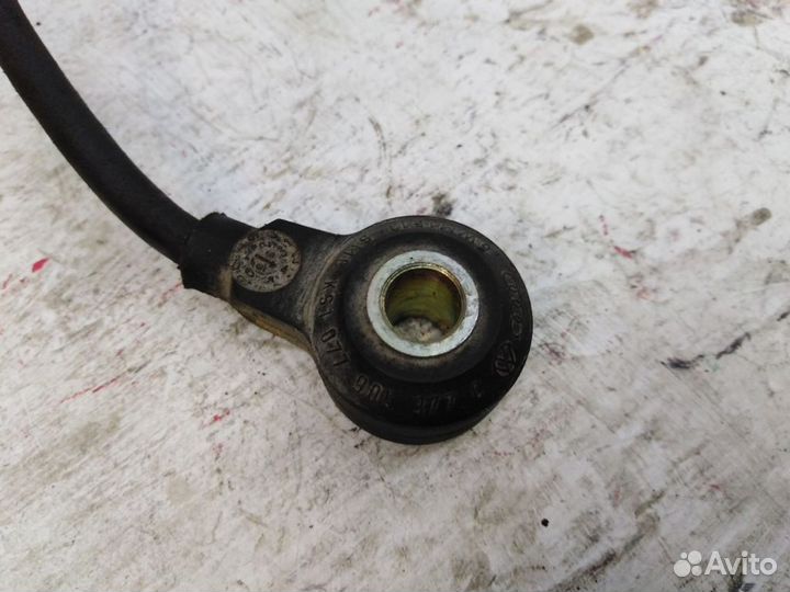 Датчик детонации 077905377C