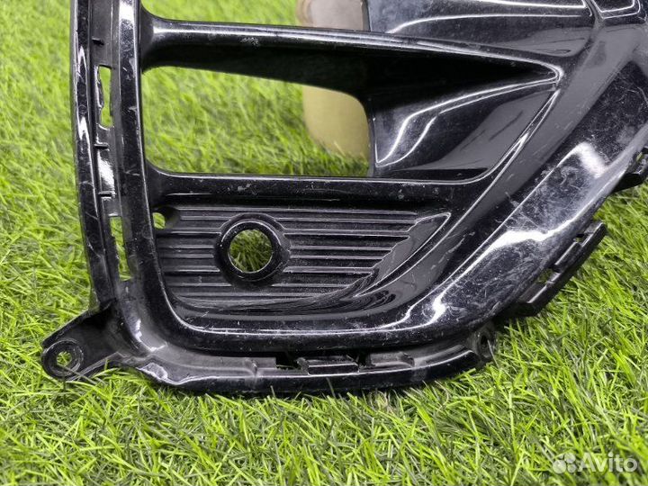 Накладка птф передняя правая Kia Carnival рест