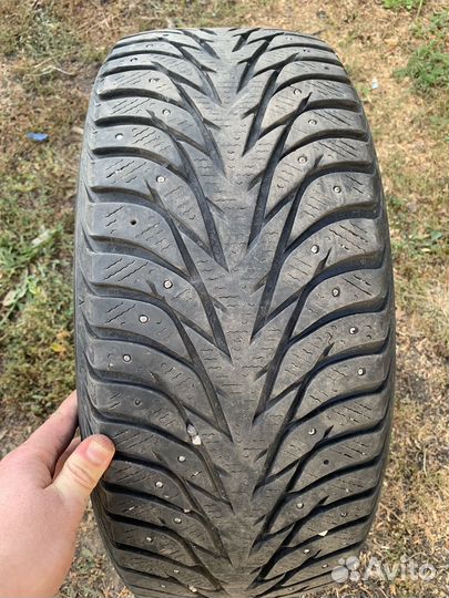 Yokohama Ice Guard IG35 215/50 R17