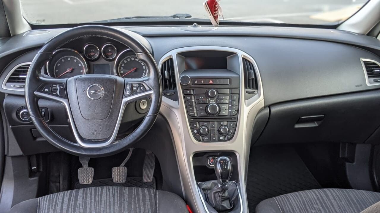 Opel Astra: фото владельца