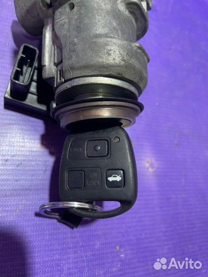 Замок зажигания Toyota Avensis Т25 1AZ-FSE 2006