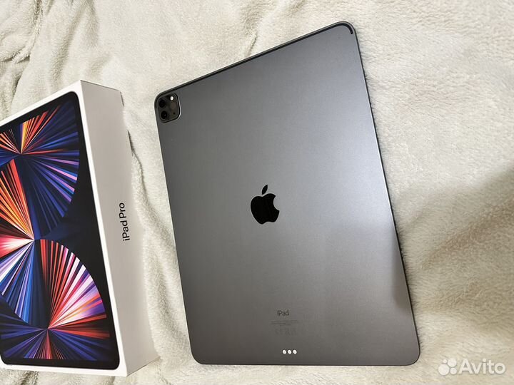 iPad pro 12,9 дюйма (5-го поколения) Wi-fi