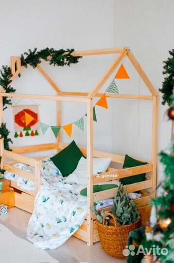 Детская кровать домик