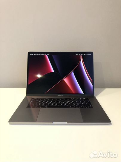 MacBook Pro 15 Mid 2017 (i7, 16/256Gb, Pro 555)