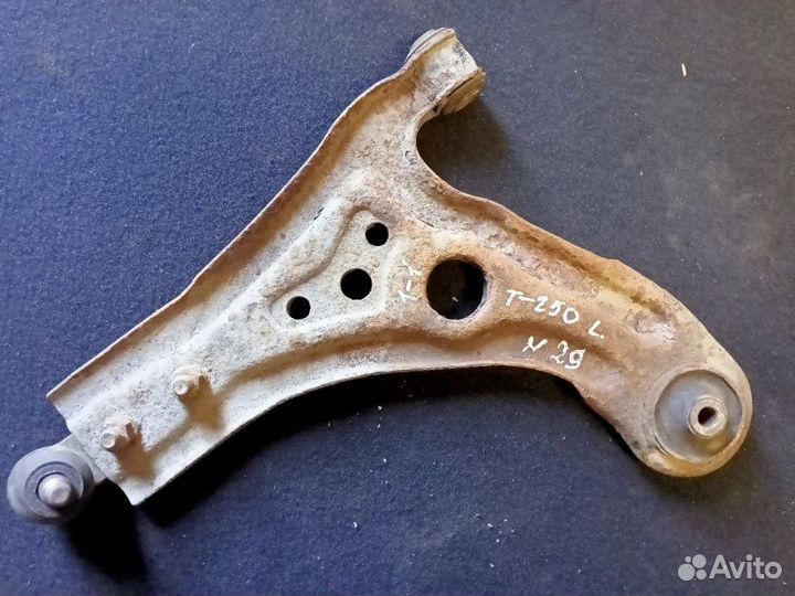 Рычаг подвески передний левый Chevrolet Aveo T 250