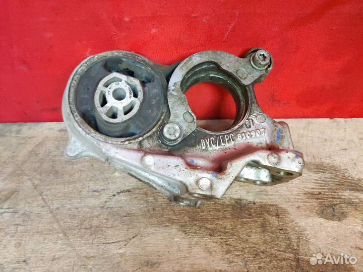 Опора двигателя Citroen C4 B7 DS4 B73 DS5 Peugeot