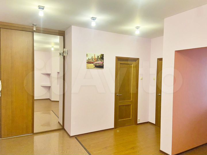 2-к. квартира, 80,4 м², 16/18 эт.