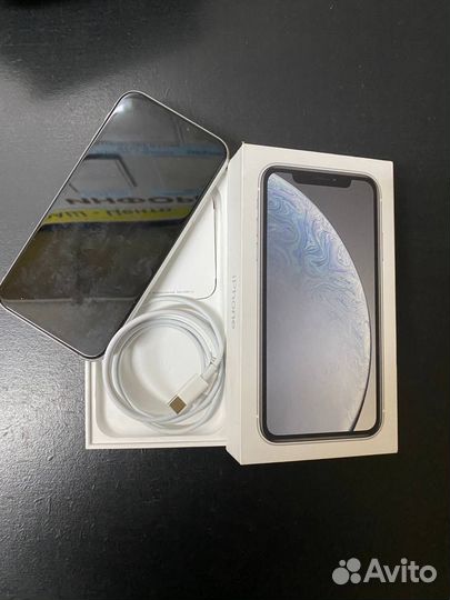 iPhone xr 64gb
