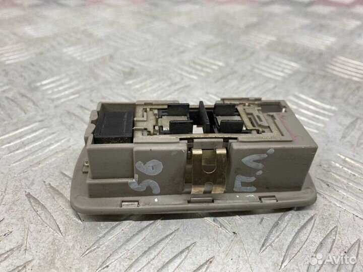 Б/У Плафон салона(обшивка салона, фонарь