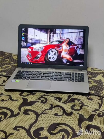 Мощный ультрабук i3-7th, gt920mx