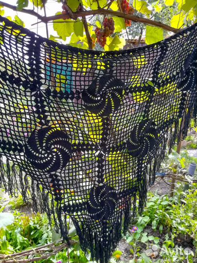 Шаль вязаная