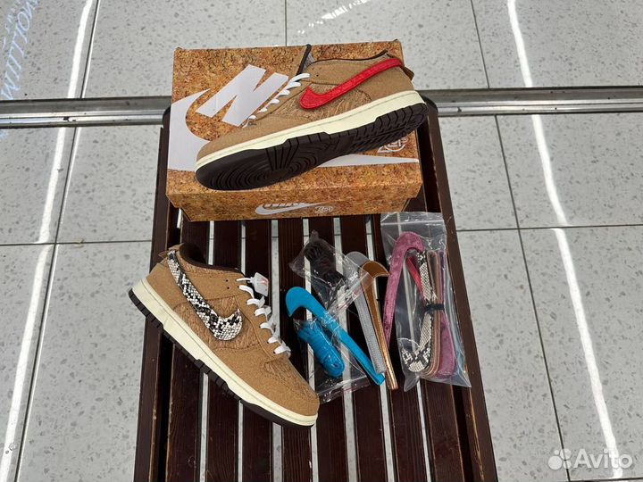 Кроссовки Nike SB Dunk Low