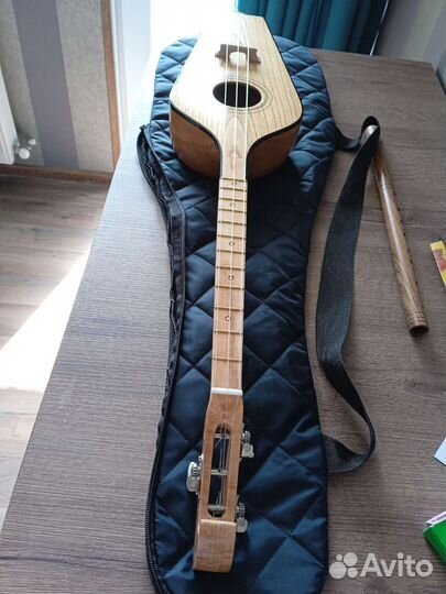 Пандури грузинский.Без шпона Из цельного дереваН