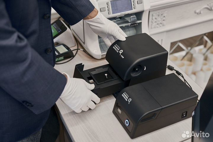 Эксперт по бриллиантам