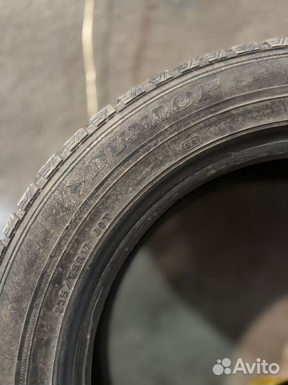 Dunlop SP Winter Ice 01 235/55 R17