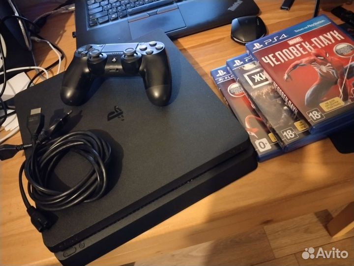 Sony Playstation 4 (PS4 slim 1Tb)