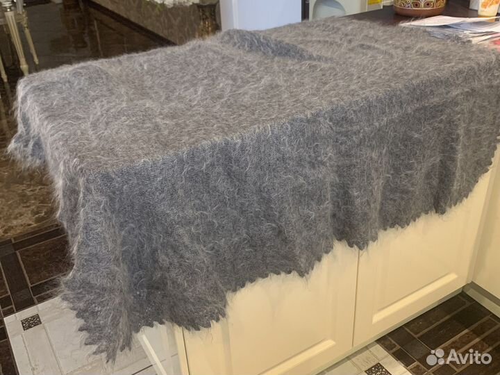 Пуховый платок новый