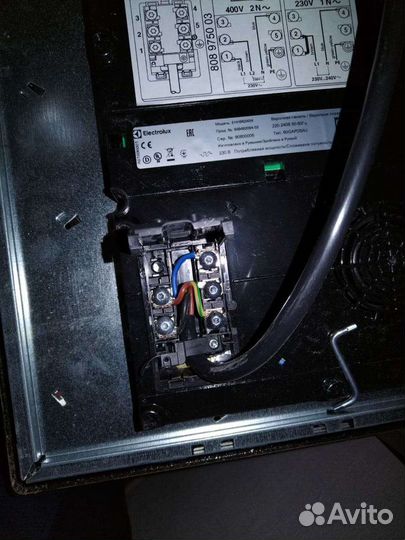 Варочная панель Electrolux Induction