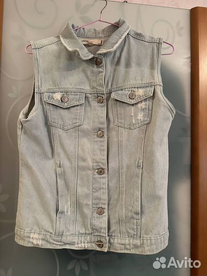 Джинсовая жилетка