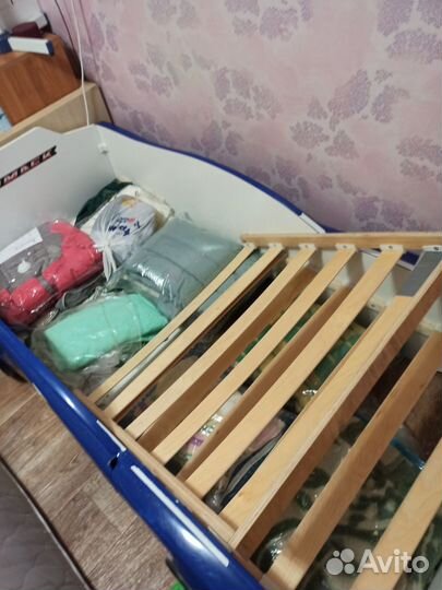 Детская кровать машина с матрасом
