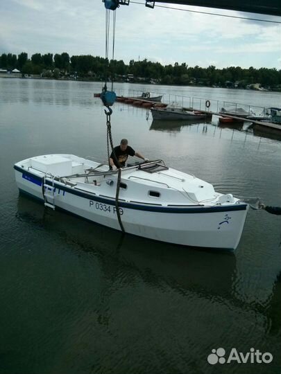 Катер Скиф21