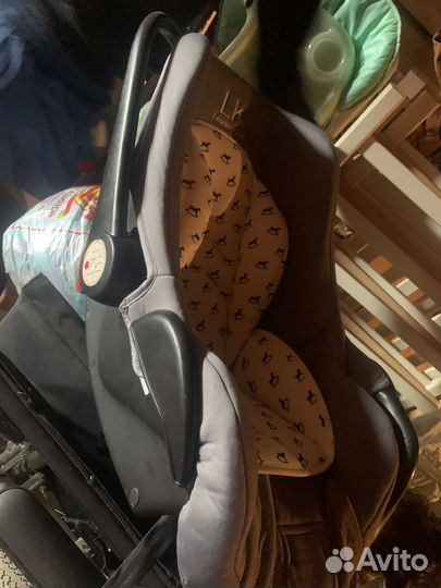 Прогулочная коляска