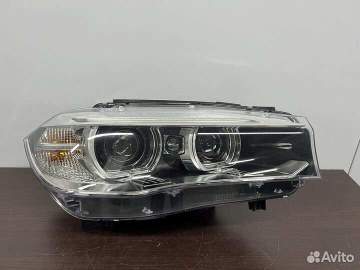 Правая фара BMW X5 F15 Xenon