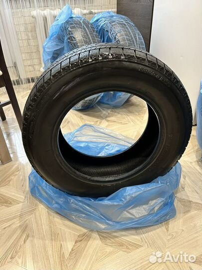 Bridgestone Blizzak VRX 205/65 R16 95S