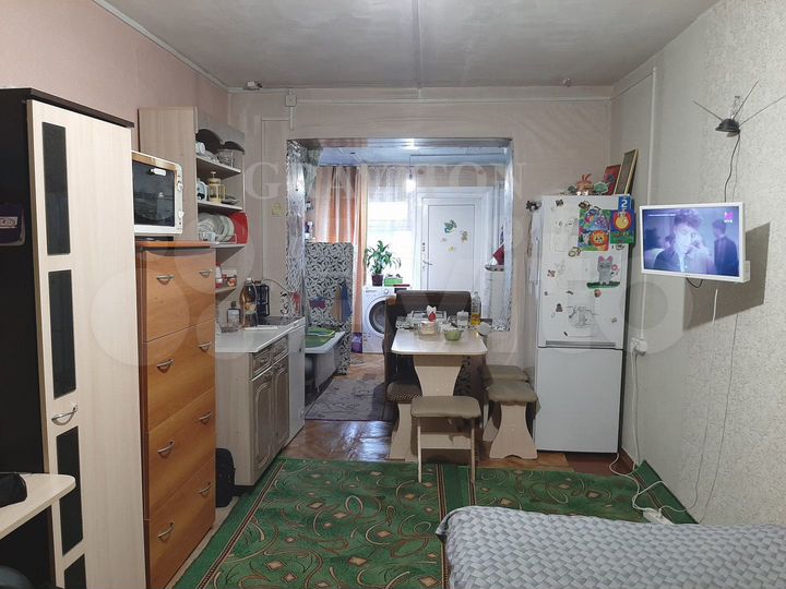 Дом 24,3 м² на участке 1 сот.