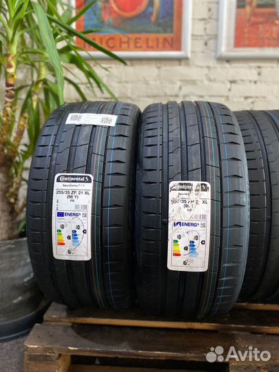 Continental ContiSportContact 7 285/30 R21 и 255/35 R21 100Y