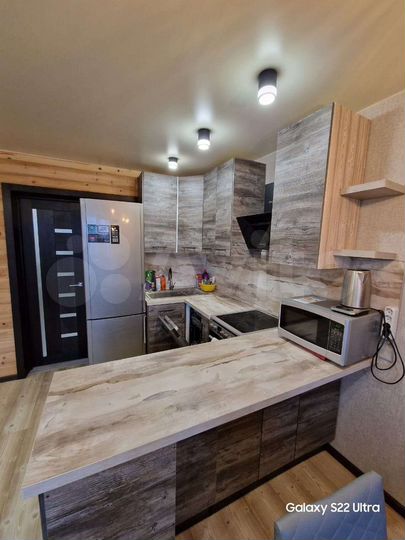 3-к. квартира, 65 м², 9/9 эт.