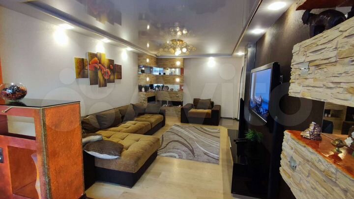 3-к. квартира, 100 м², 1/10 эт.