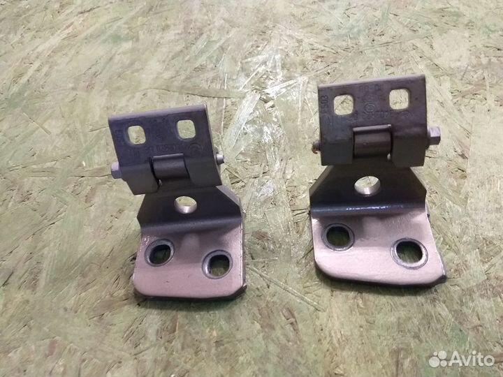 Петля двери, BMW X3 E83 2004-2010