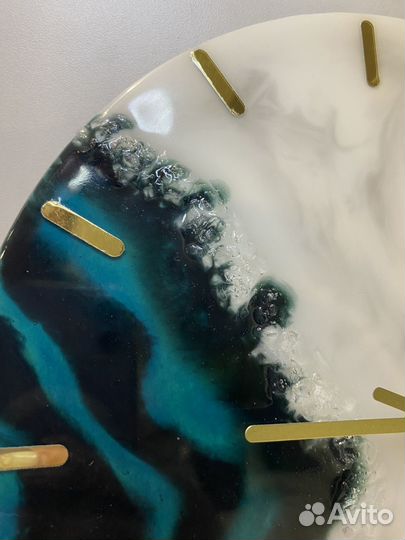 Часы из эпоксидной смолы