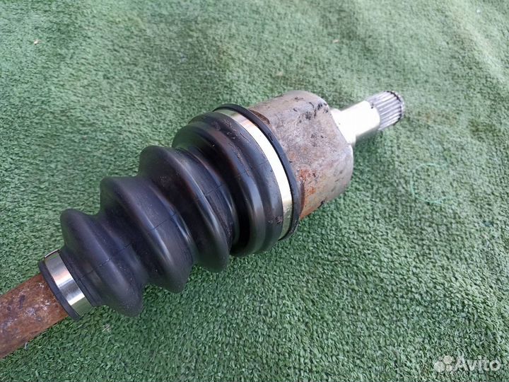 Полуось (привод) передний левый Ford Focus 1