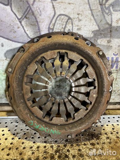 Корзина сцепления Renault Sandero